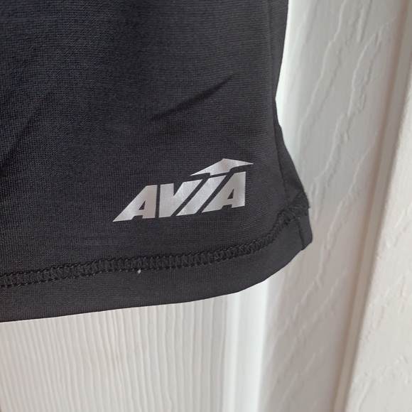 NWOT AVIA Tee - Picture 2 of 7